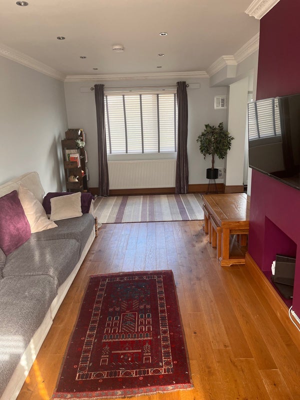 Room Fraser Road in Sheffield