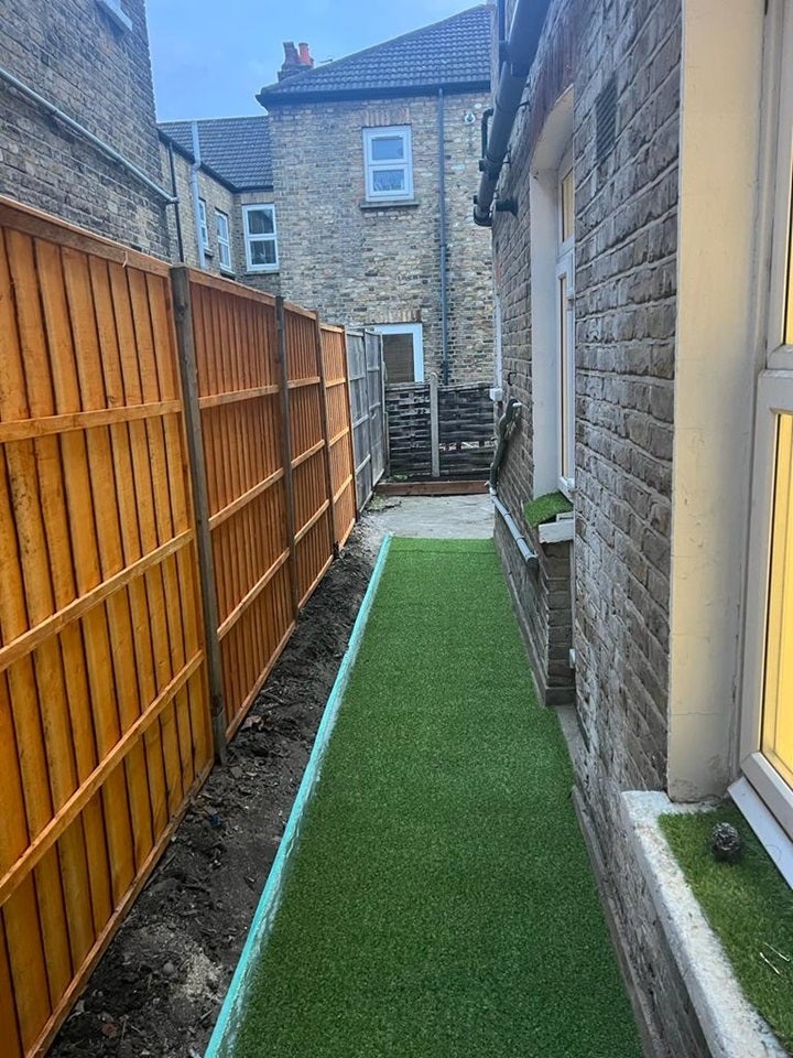 Flat Allfarthing Lane in Greater London