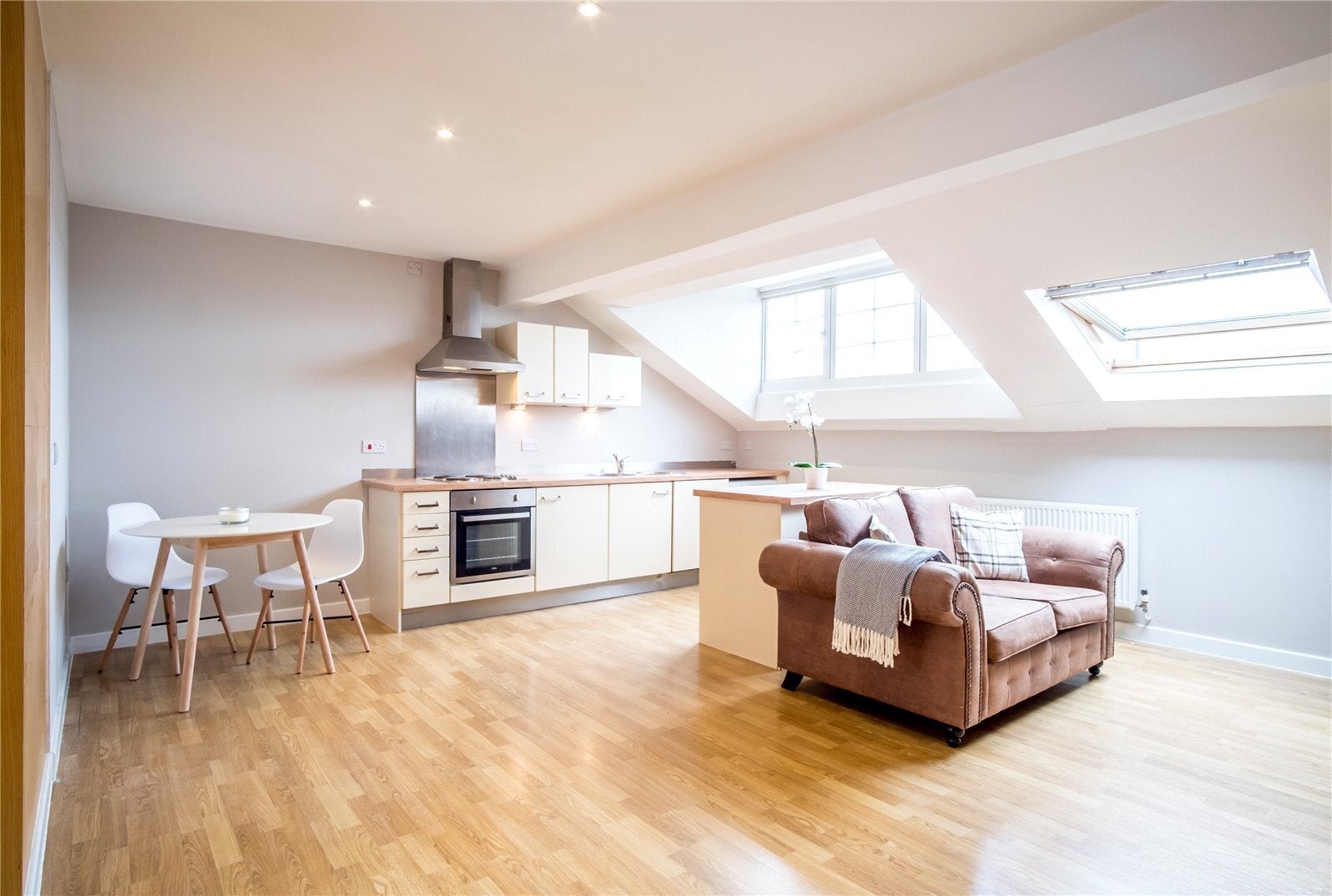 Flat Bankfield Road in Kirklees