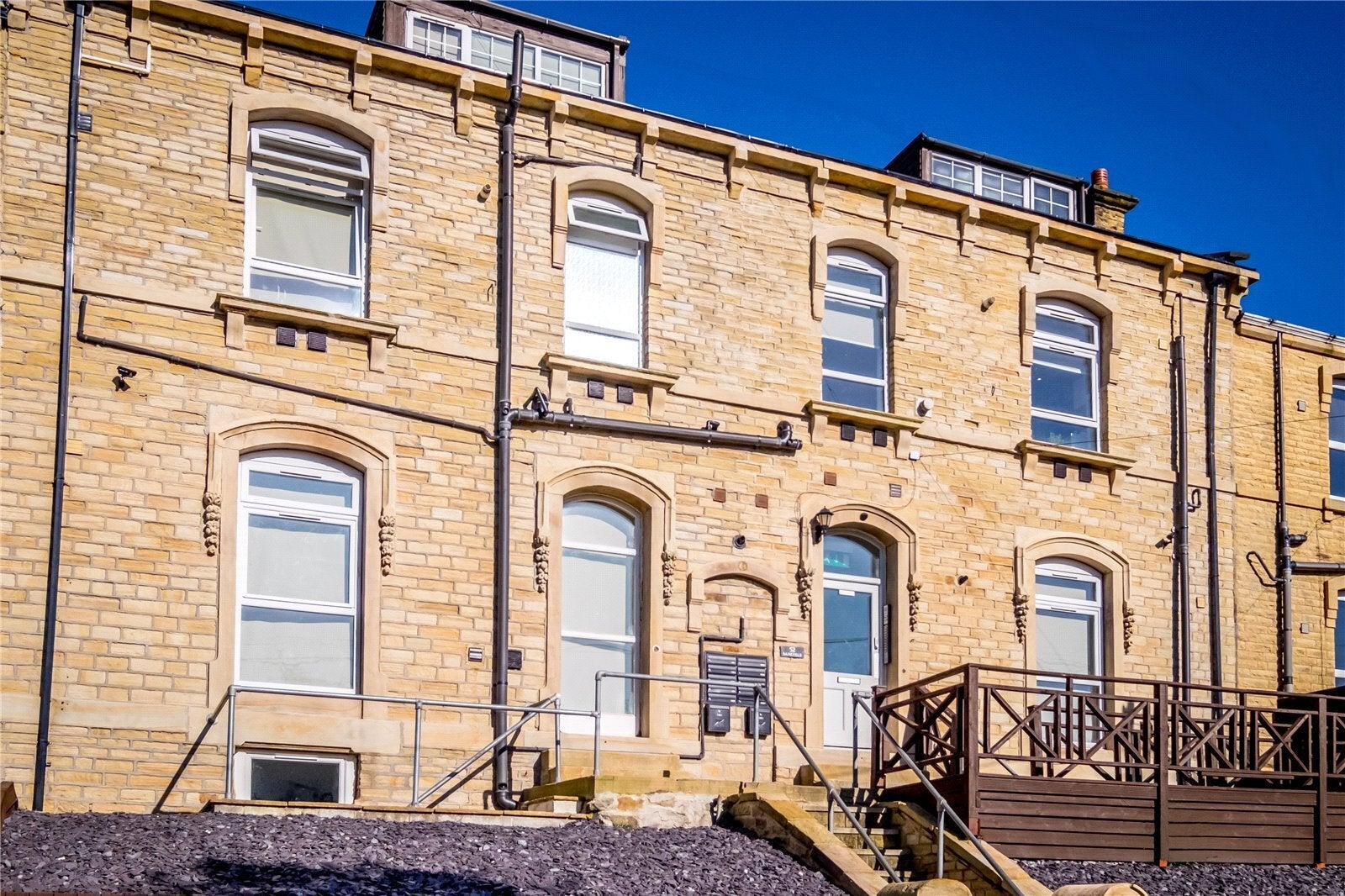 Flat Bankfield Road in Kirklees