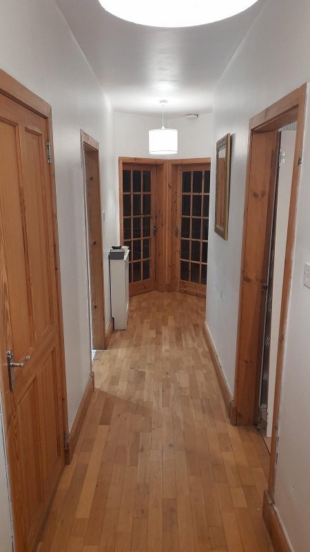 Room Gartcraig Road in Glasgow