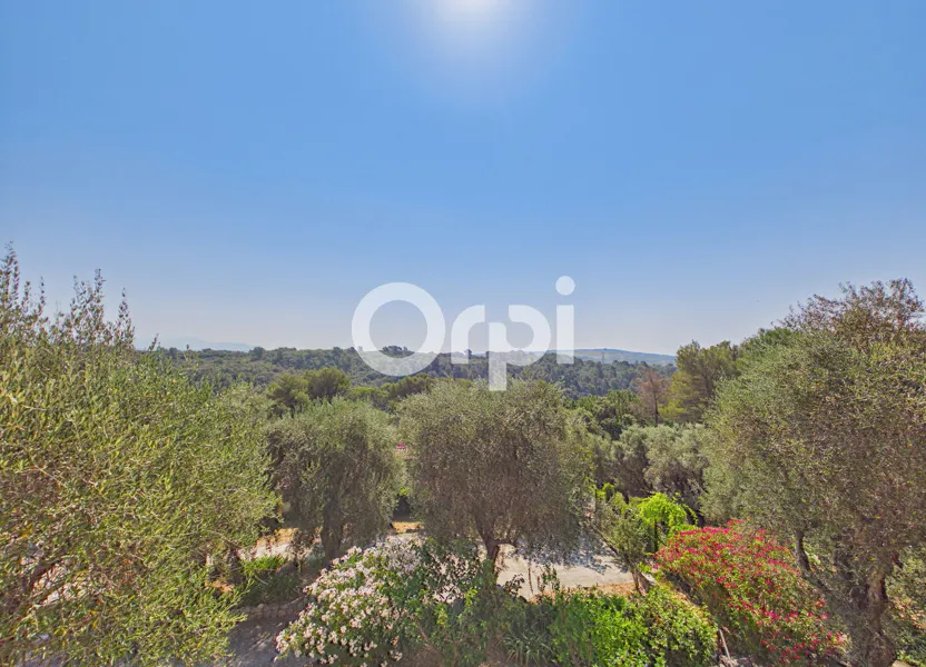 Appartement Chemin de la Désirée à Roquefort-les-Pins