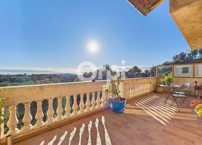 Appartement Chemin de la Désirée à Roquefort-les-Pins