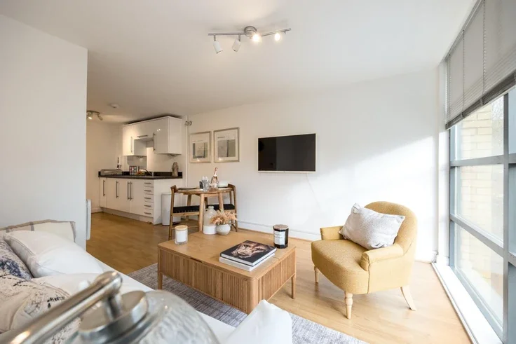 Flat Albion Place in Oxford