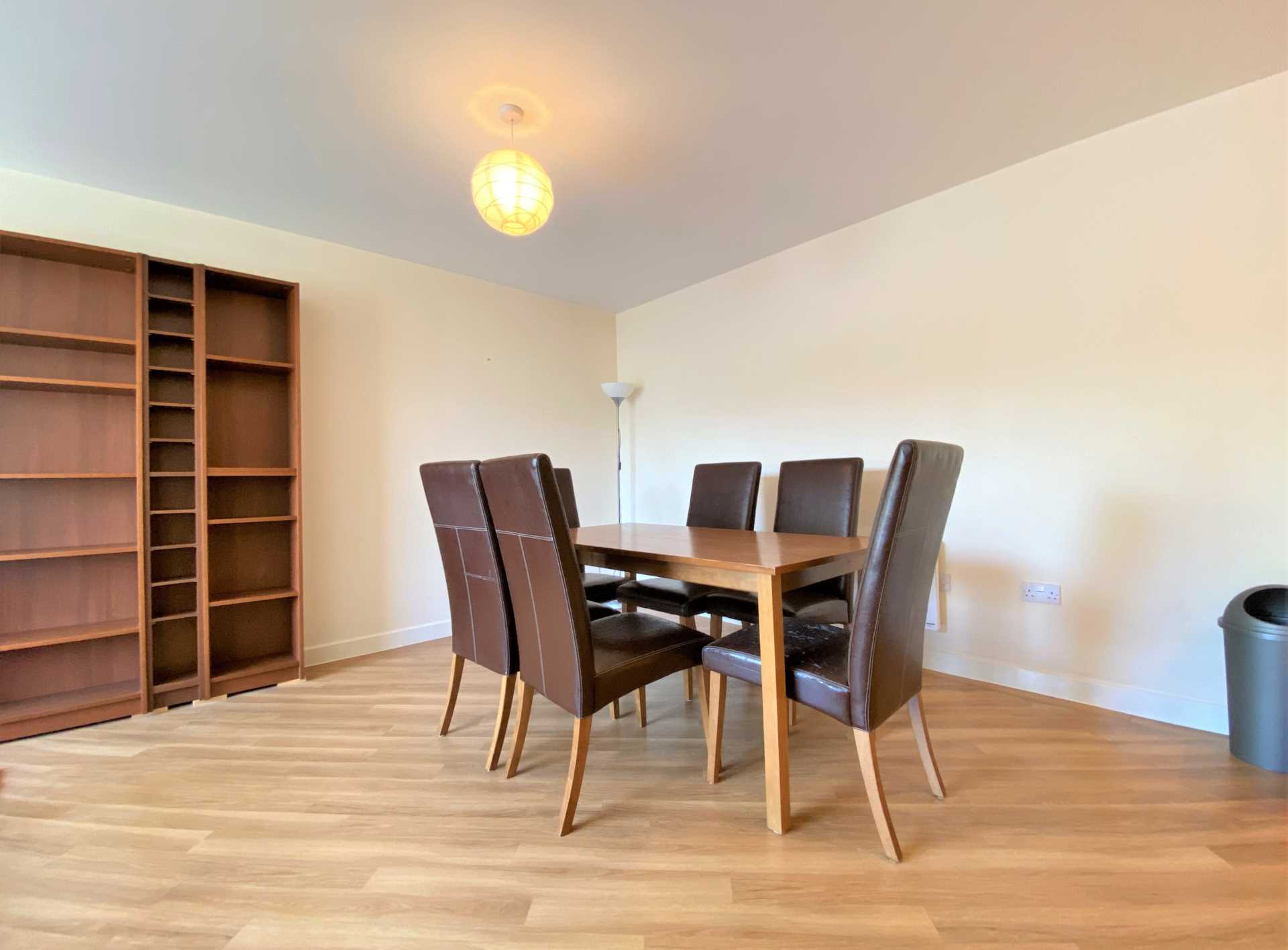 Flat Acton Lane in Greater London