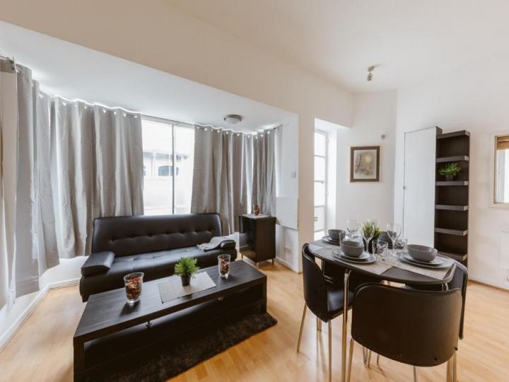 Flat Northey Street in Greater London