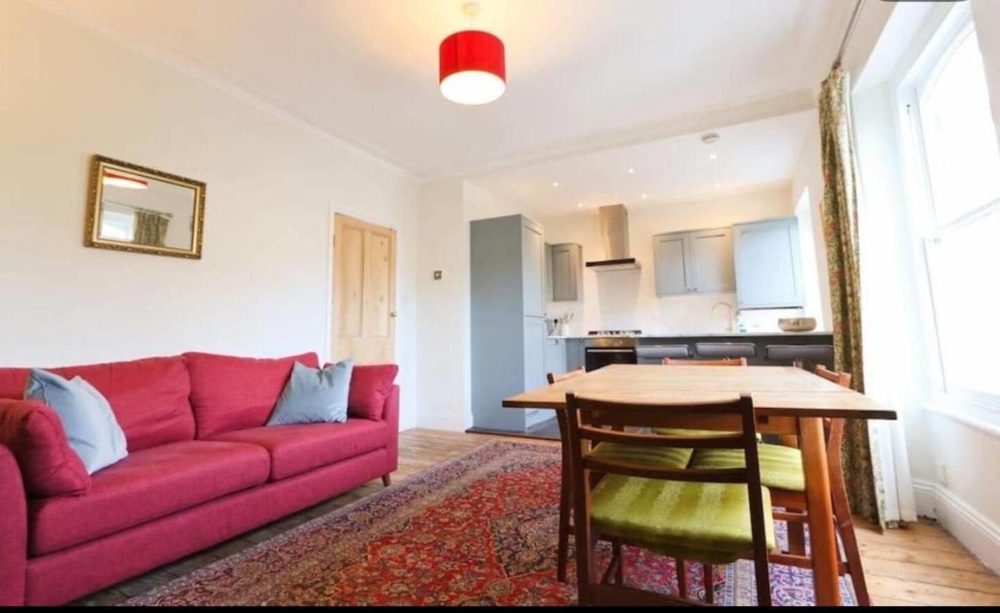Flat Cromwell Road in Bristol