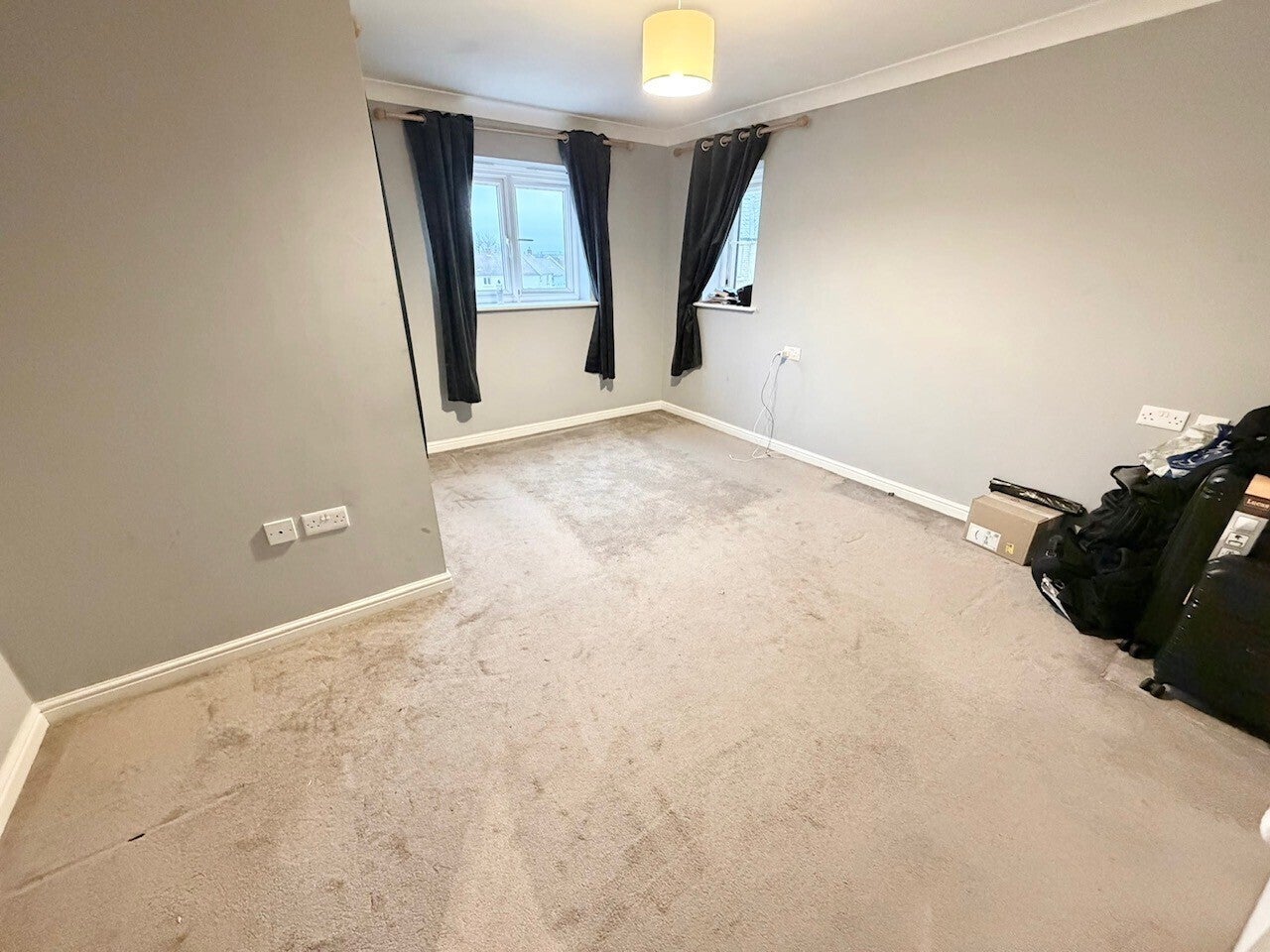 Flat Hawkes Road in Witham
