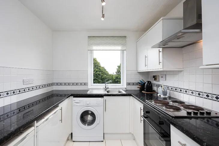 Flat Bryson Road in City of Edinburgh