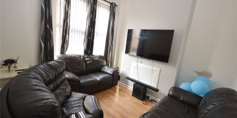 House Wheatland Lane in Wallasey
