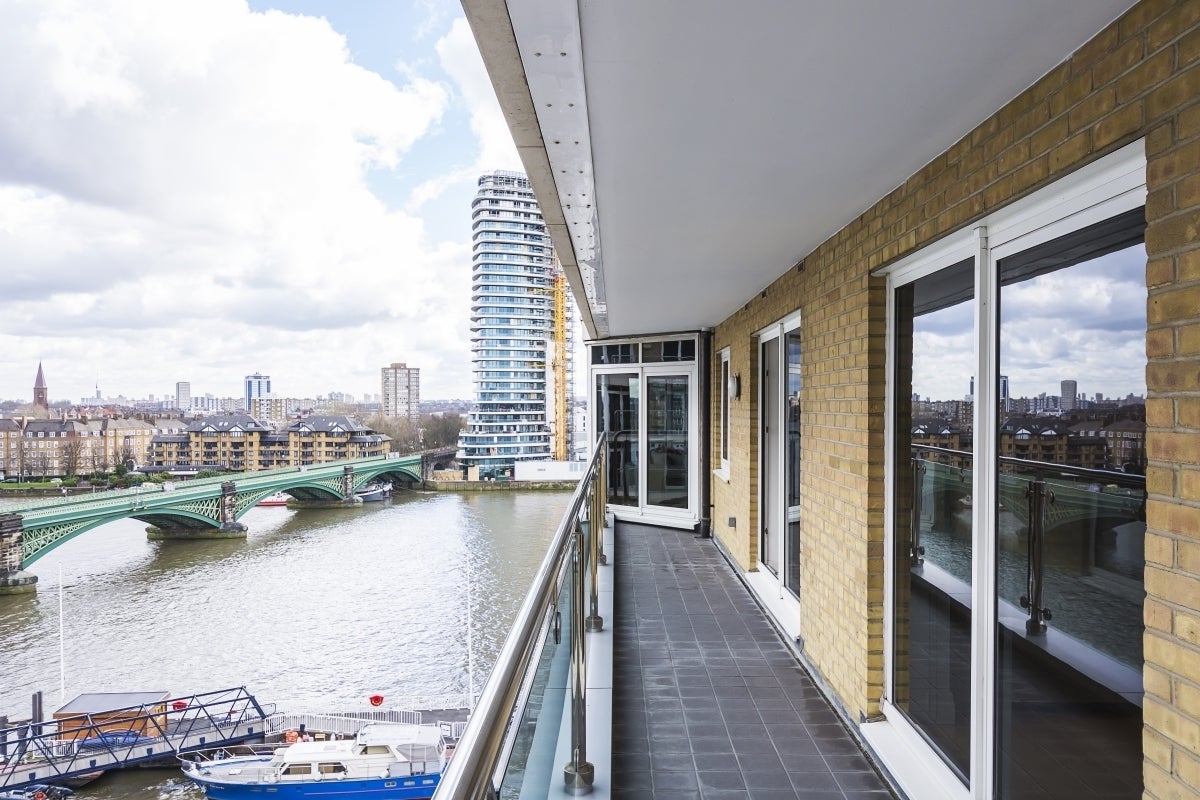 Flat The Boulevard in Greater London