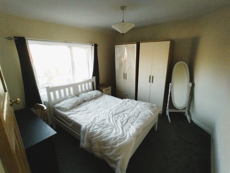Room Skelwith Walk in Leeds