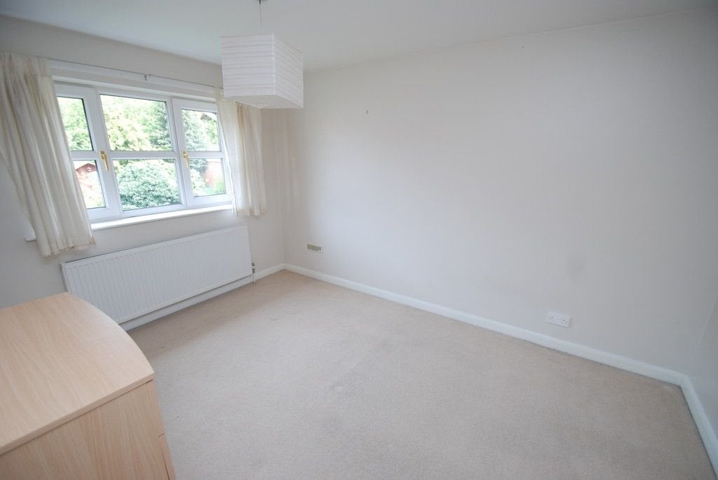 House Carron Drive in Barnsley