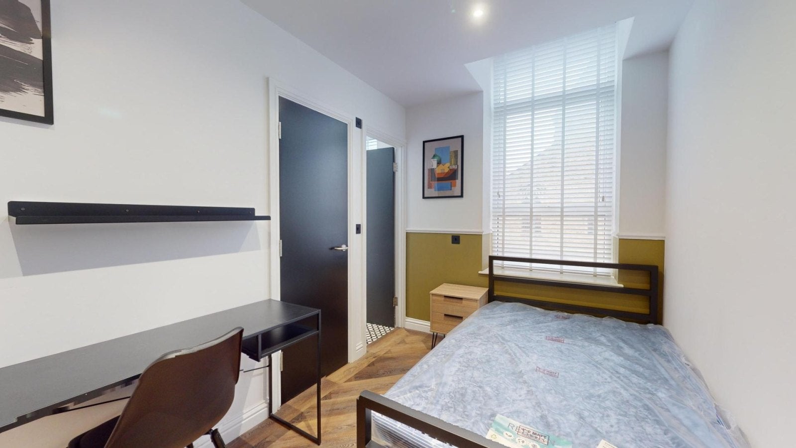 Room Thurloe Street in Manchester
