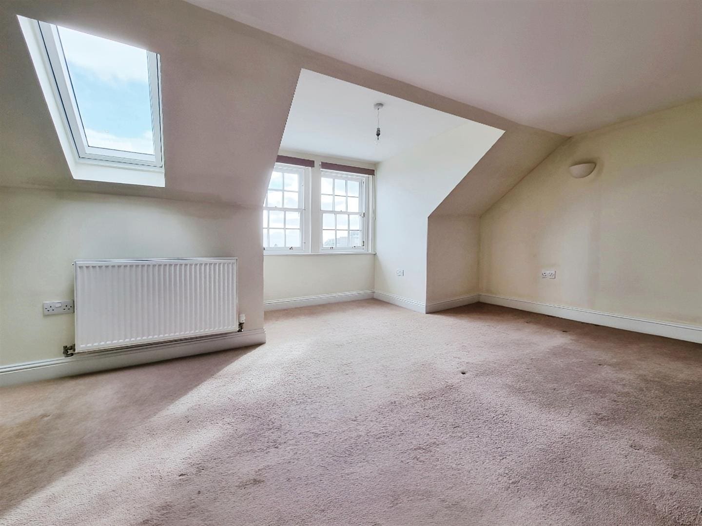 Flat Oswalds Wynd in Kirkcaldy