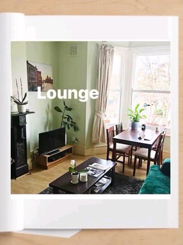 Room Harvist Road in Greater London