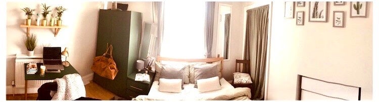 Room Harvist Road in Greater London