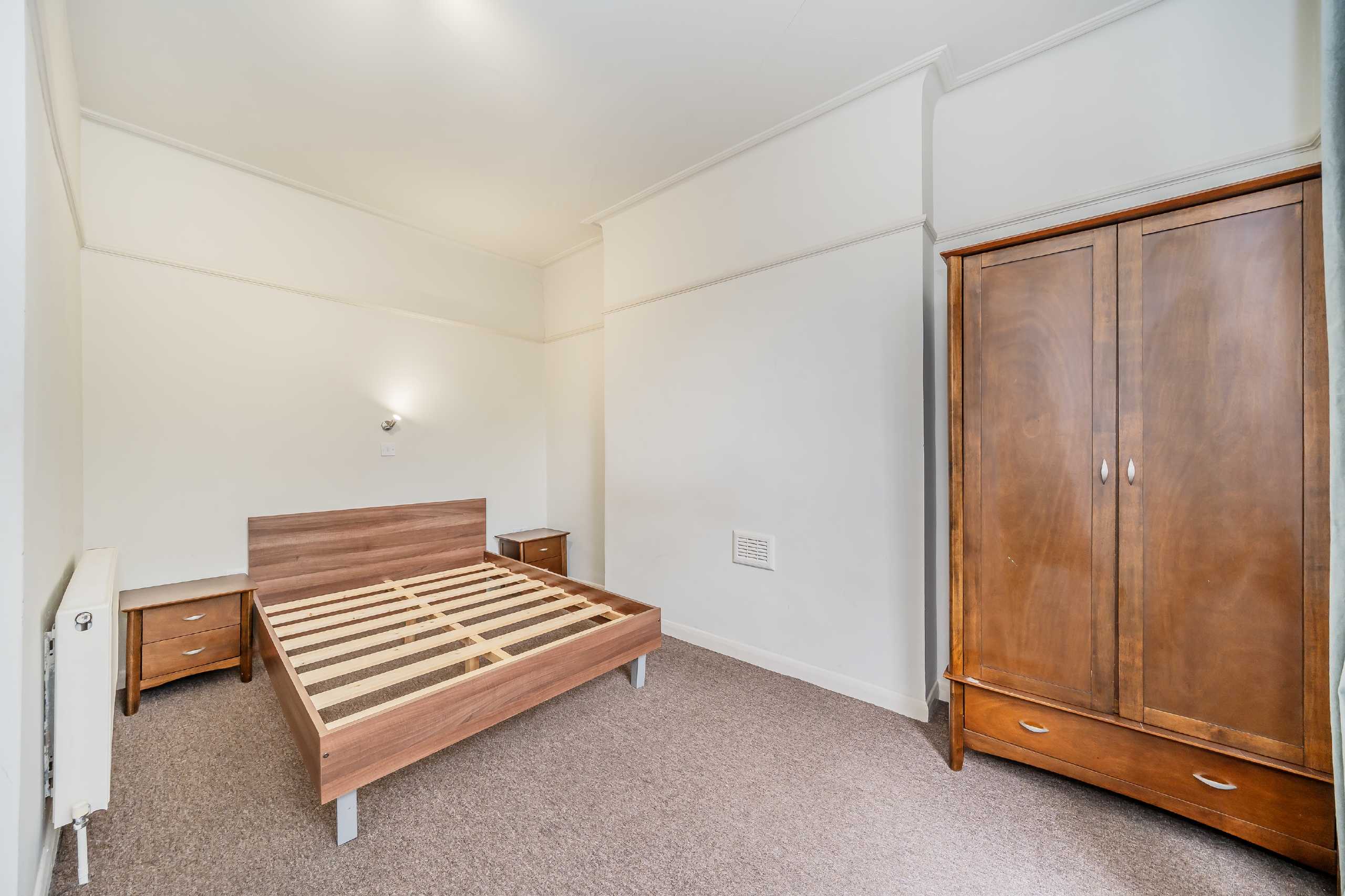 Flat Ladbroke Grove in Greater London