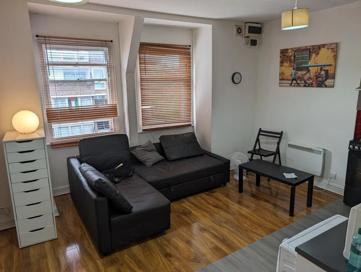 Flat Caledonian Road in Greater London