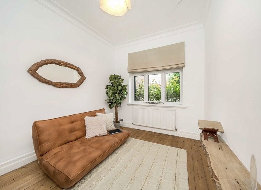 Flat West Heath Road in Greater London