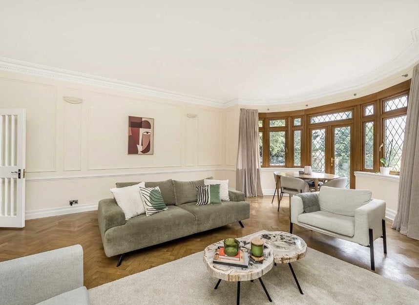 Flat West Heath Road in Greater London
