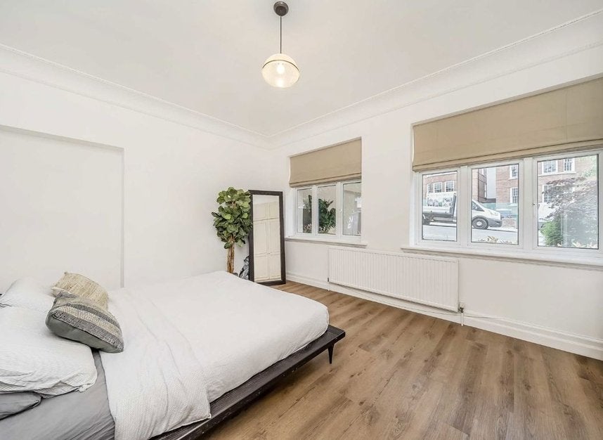 Flat West Heath Road in Greater London