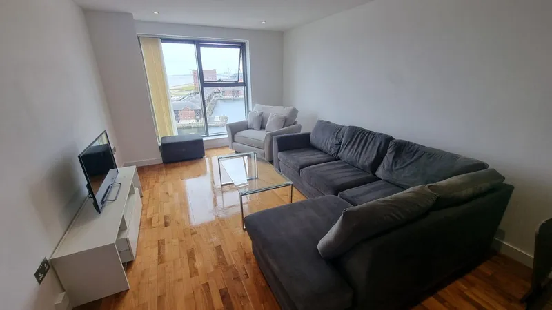 Flat William Jessop Way in Liverpool