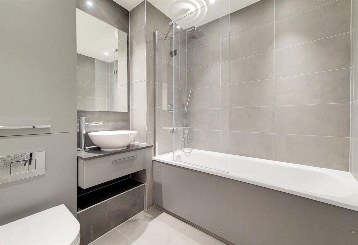 Flat Atlantis Avenue in Greater London