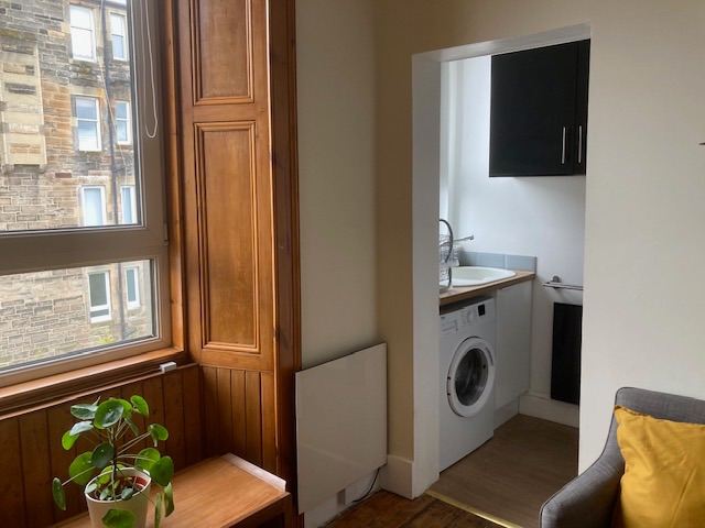 Flat Leith Walk in City of Edinburgh