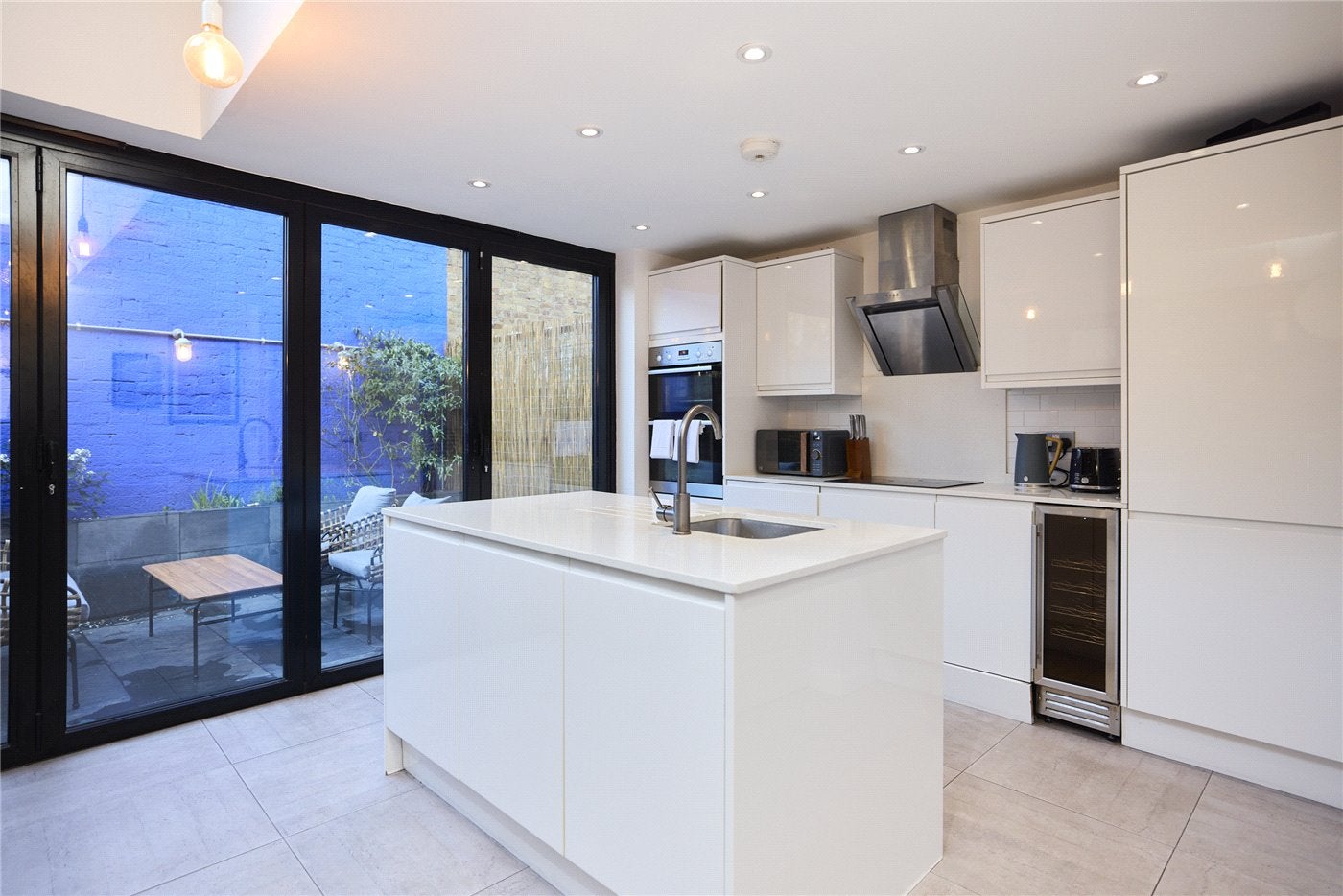 Flat John Campbell Road in Greater London