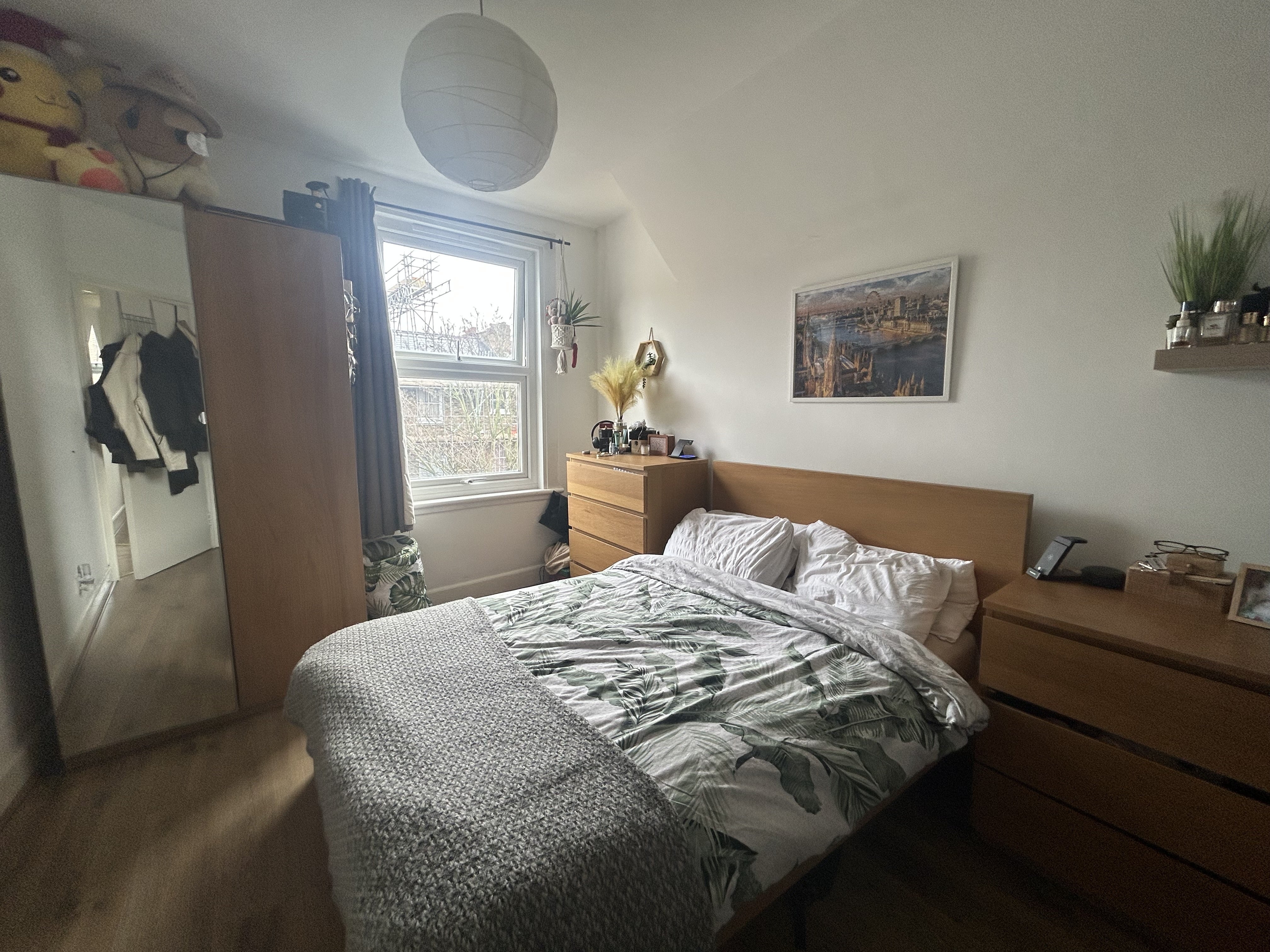 Flat Hetley Road in Greater London
