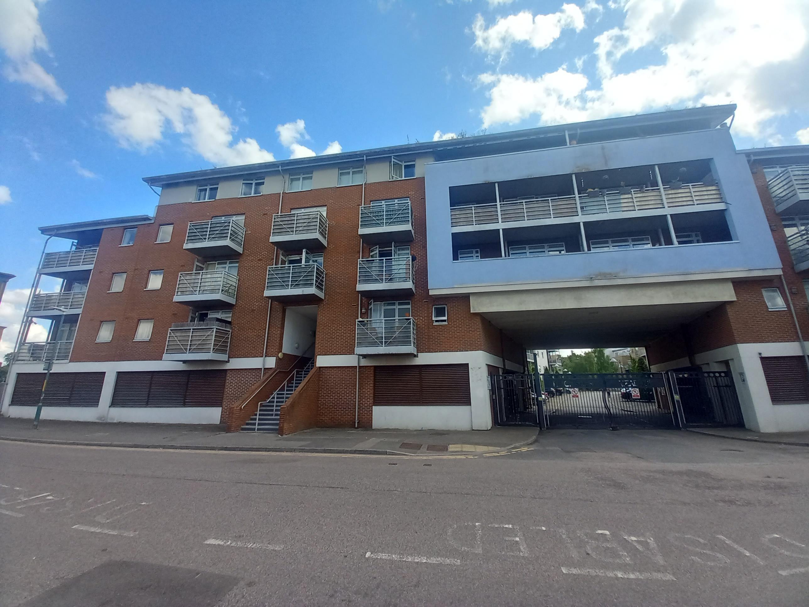 Flat Kingfisher Meadow in Maidstone