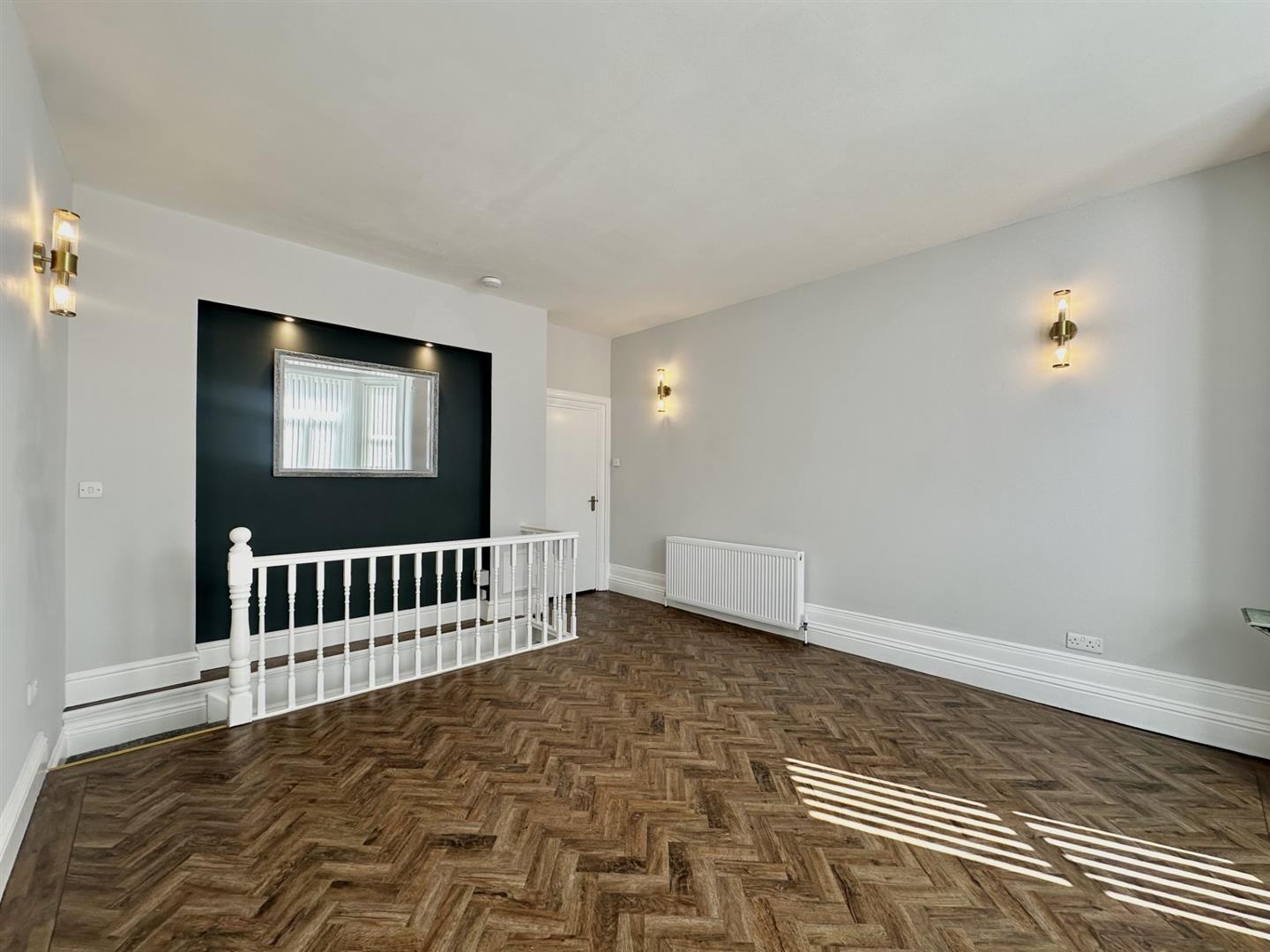 Flat Demesne Road in Manchester