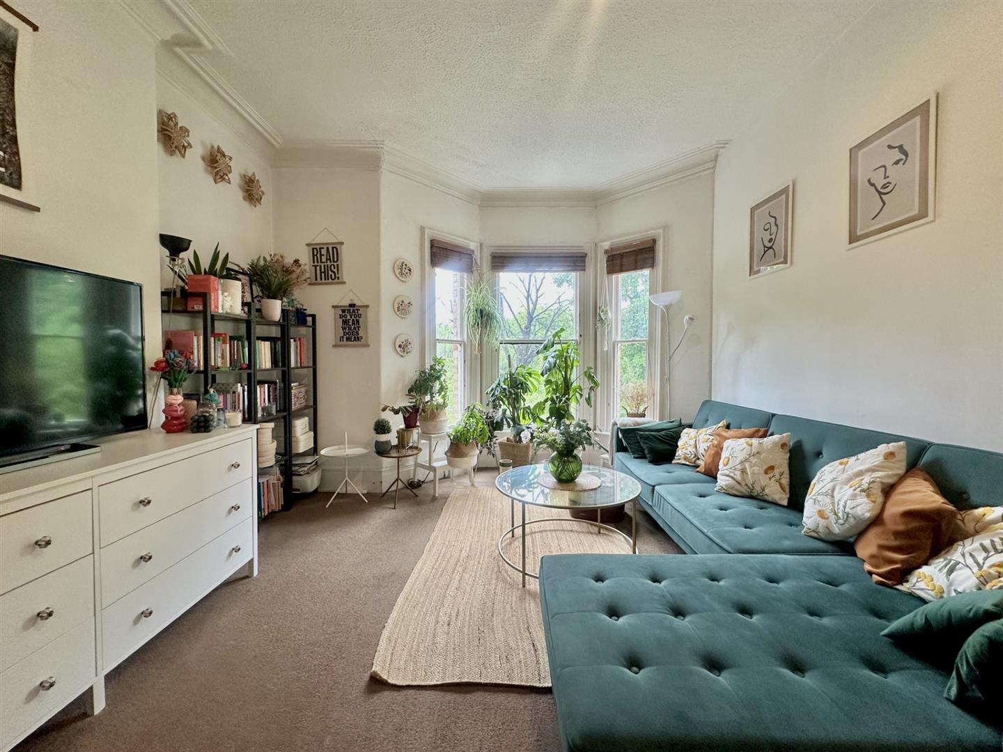 Flat Demesne Road in Manchester