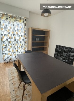 Room Place Guy Durand in Marseille