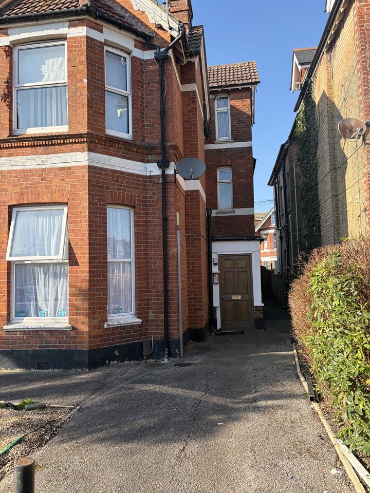 Flat Randolph Road in Bournemouth