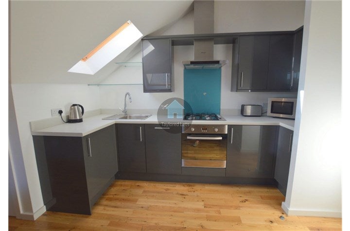 Flat Heaton Road in Newcastle upon Tyne