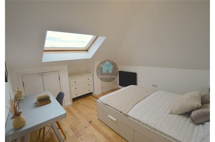Flat Heaton Road in Newcastle upon Tyne