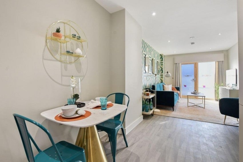 Flat Dormer’s Wells Lane in Greater London