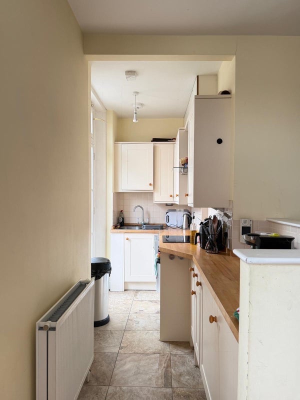 Room Camden Road in Greater London