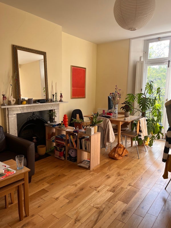 Room Camden Road in Greater London