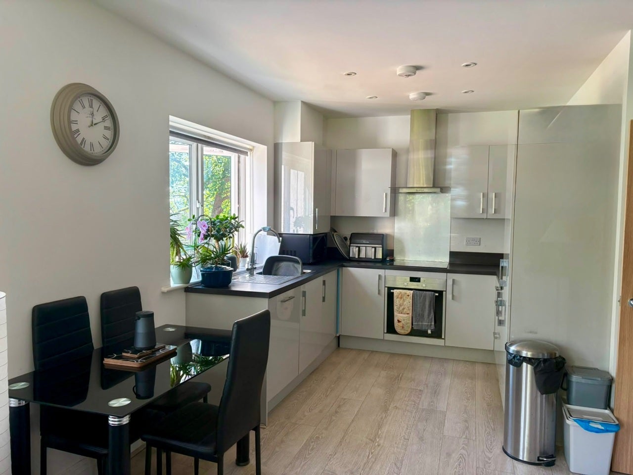 Flat London Road in Bracknell