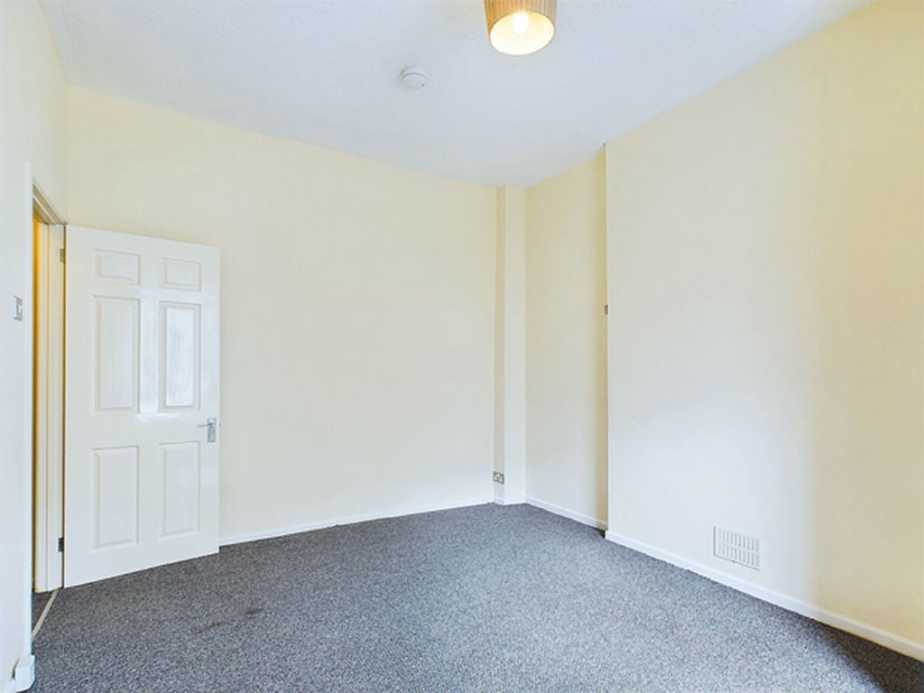 Flat Mansel Street in Carmarthen
