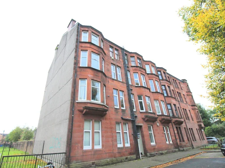 Flat Manse Court in Barrhead