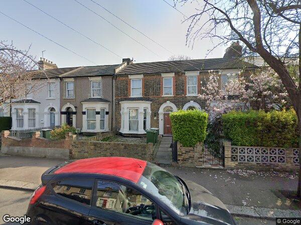House Cumberland Road in Greater London