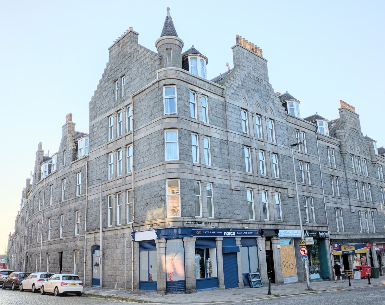 Flat Rosemount Viaduct in Aberdeen City