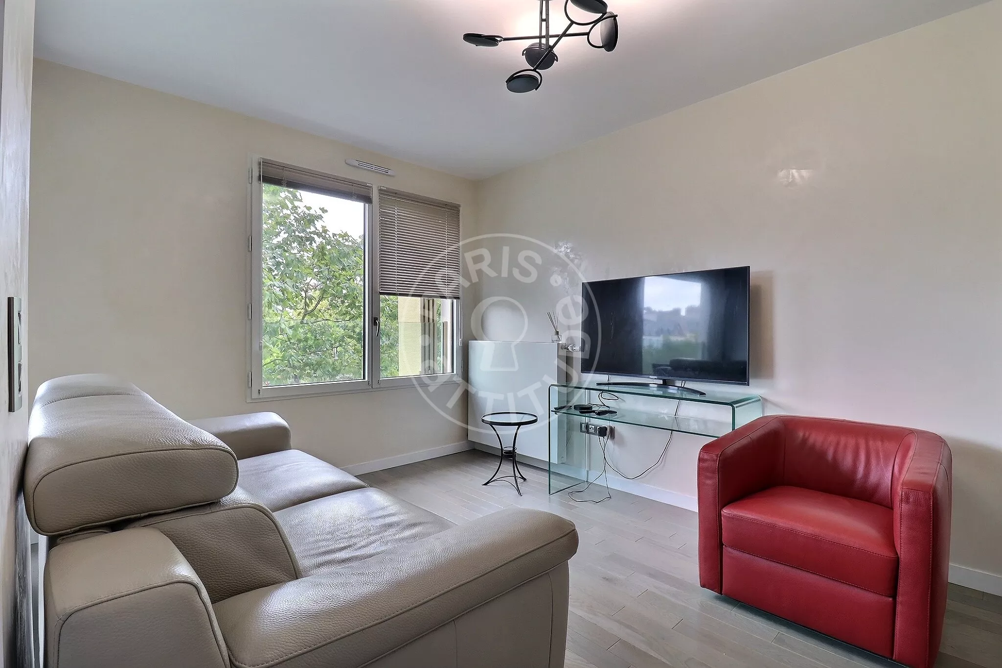 Appartement Place Félix Éboué à Paris