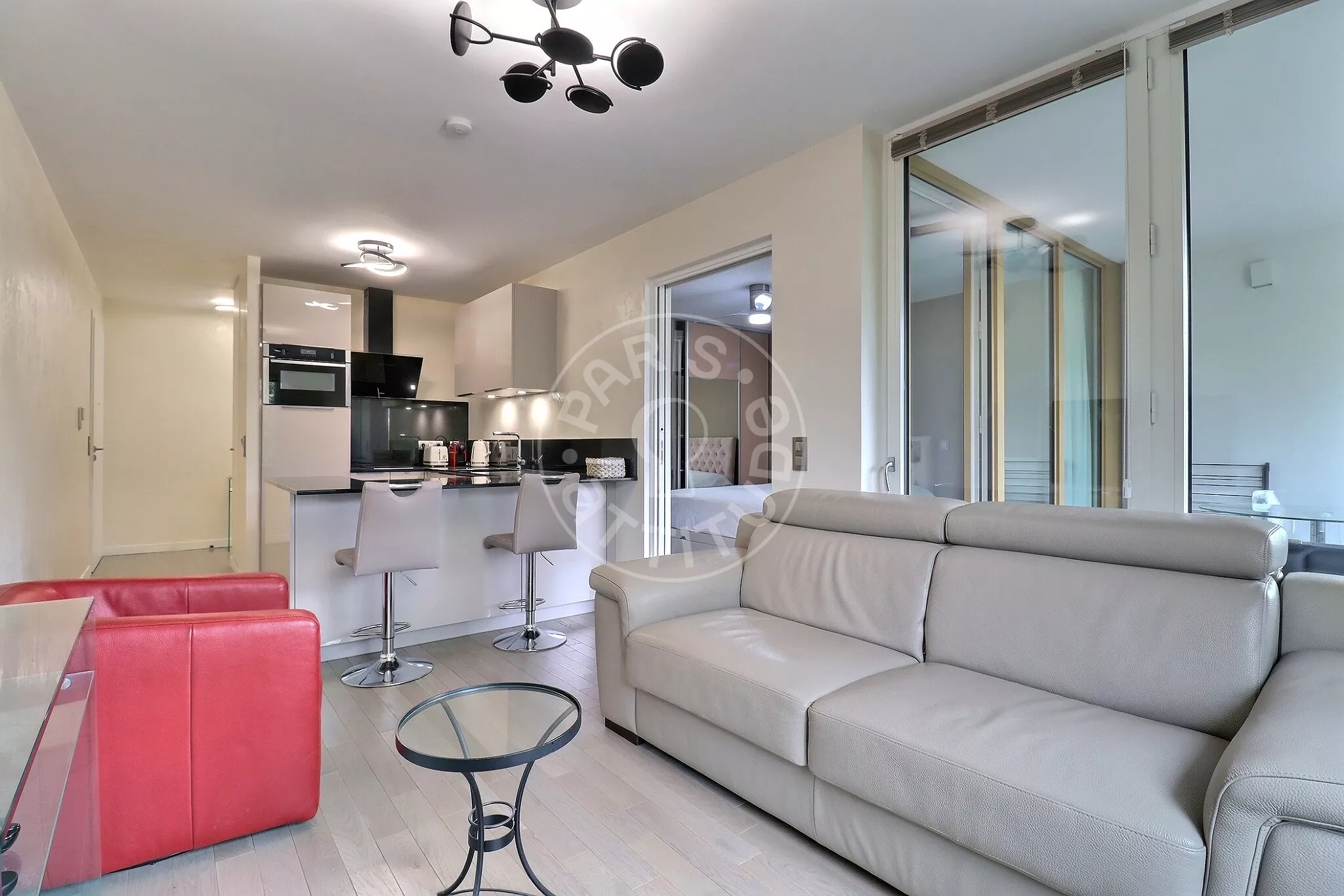 Appartement Place Félix Éboué à Paris