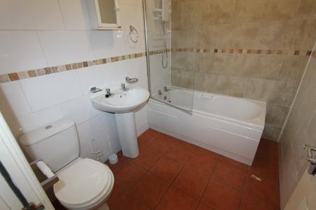Room Powers Court in Royal Leamington Spa