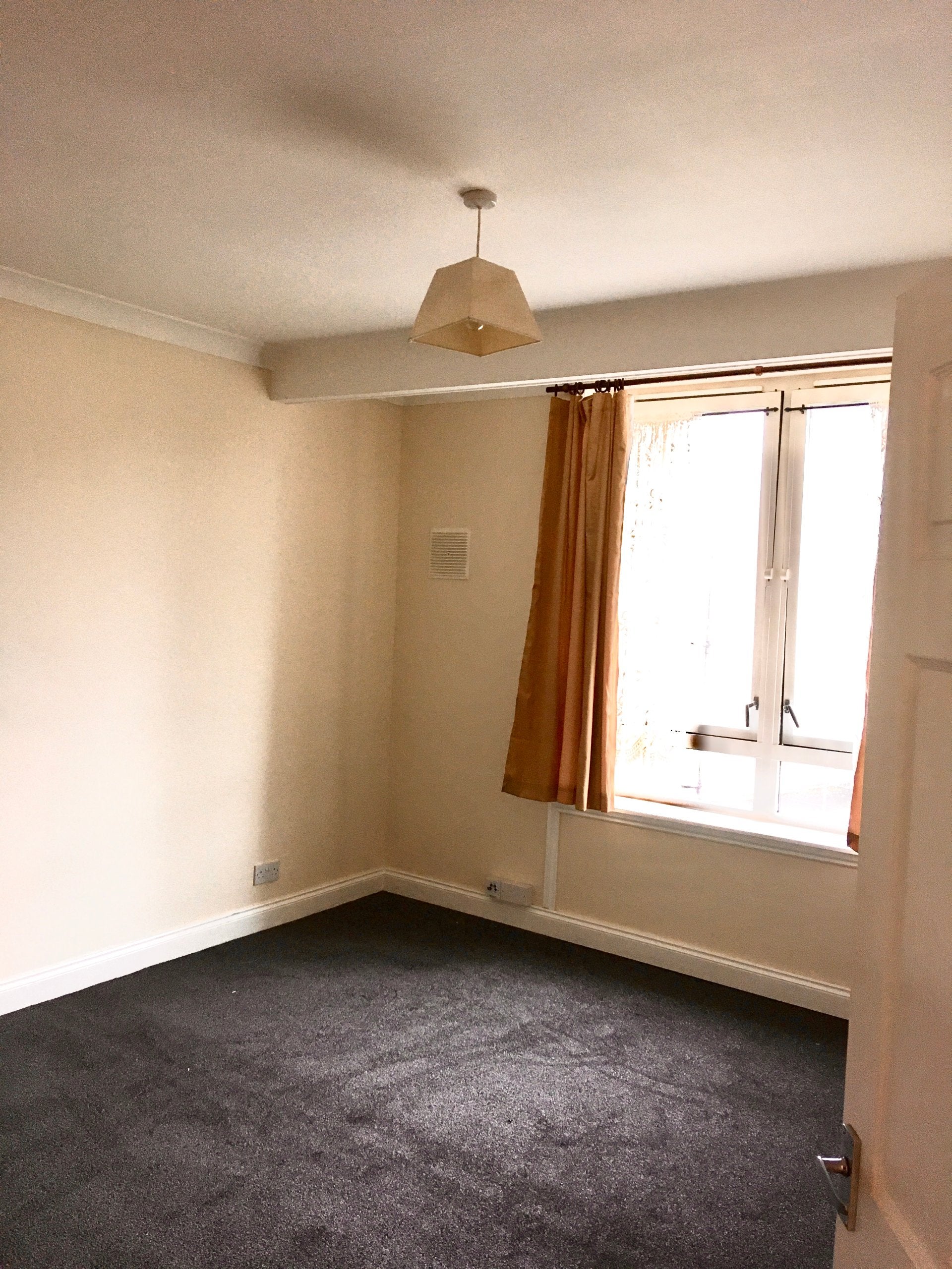 Flat Vesalius Street in Glasgow